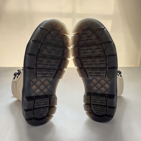 NEW Dr.Martens Cream Suede Utility Boots Women's 6 - Picture 6 of 9